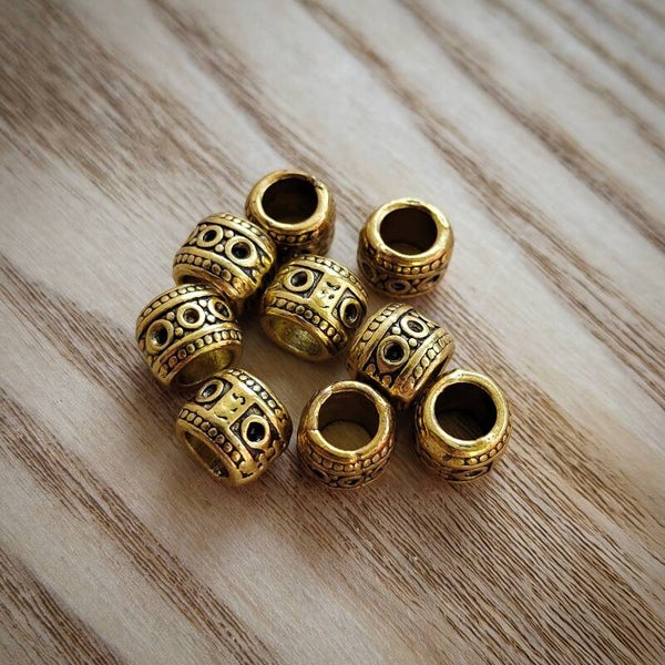 Pieni metallihelmi Ø 5mm