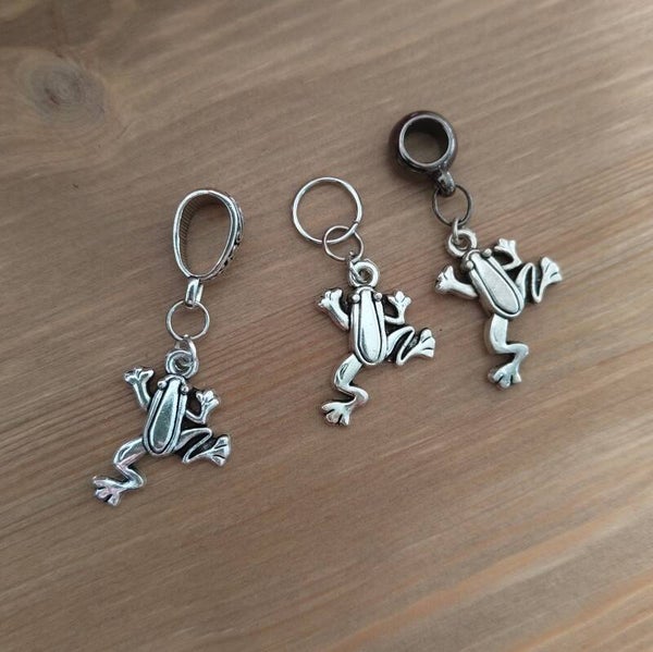 Riipushelmi Sammakko, hopea