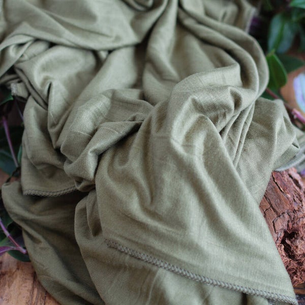 Huivi trikookangas, oliivinvihreä