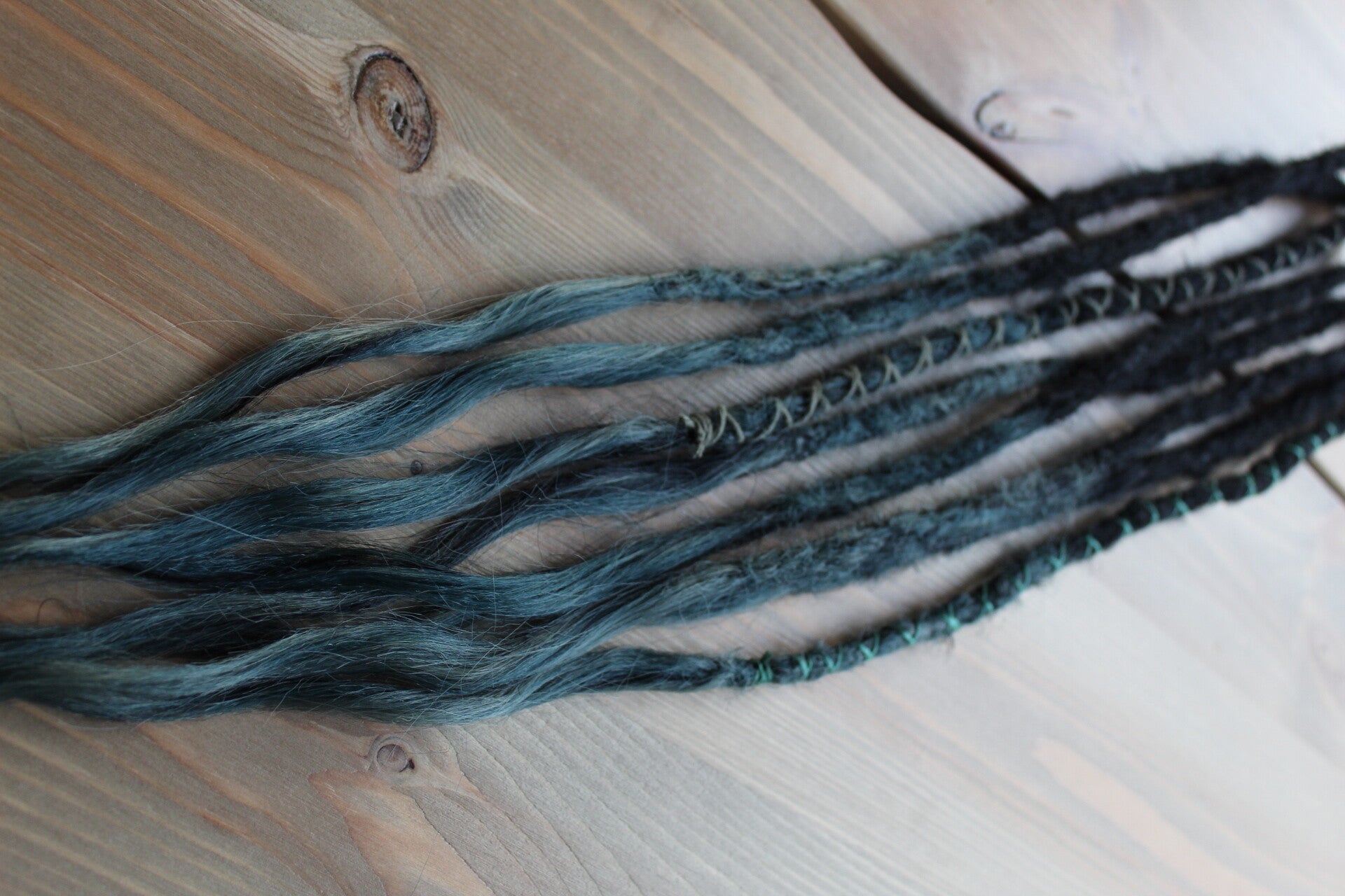 Aksenttisetti musta/sinivihreä, IidunnaDreads