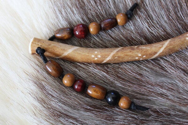 Hiuskoriste Poronsarvi, Noaidi Dreads