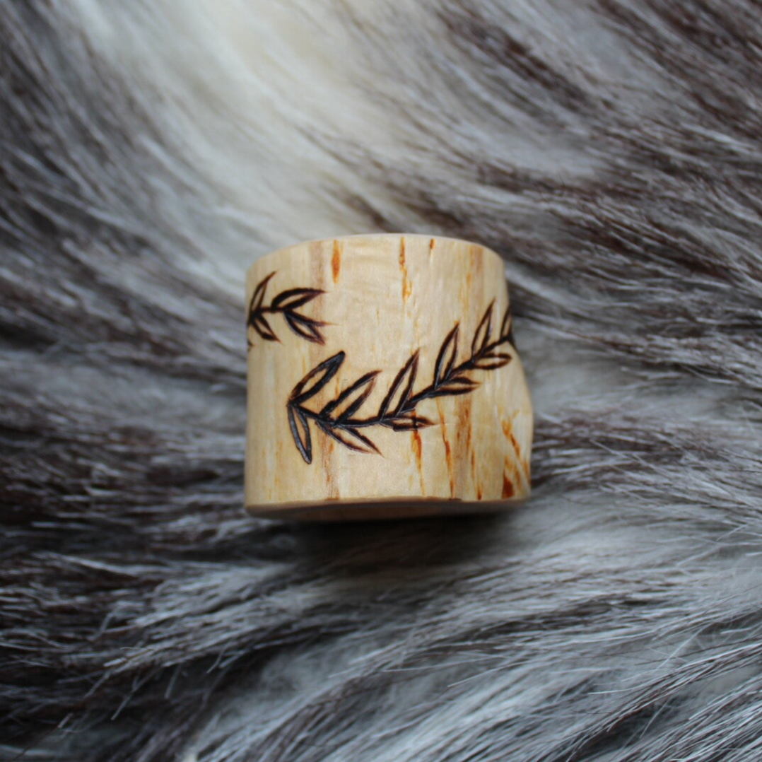 Takkurengas "Köynnös"