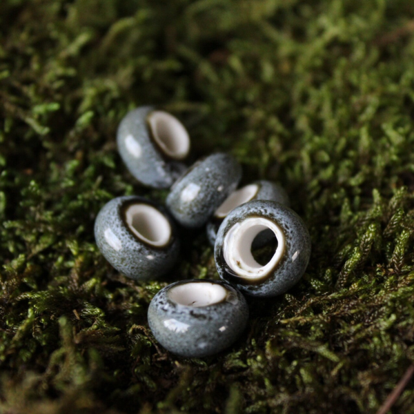 Keraaminen helmi Ø 5mm, sinertävänharmaa