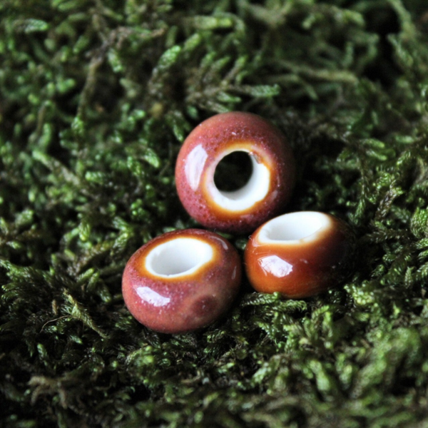 Keraaminen helmi Ø 5mm, punertavanruskea