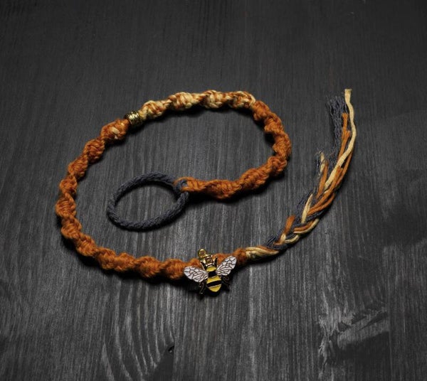 Makramee-punoskoriste, save the bees