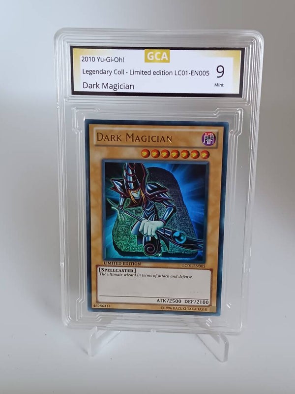 0051305 (Dark Magician)