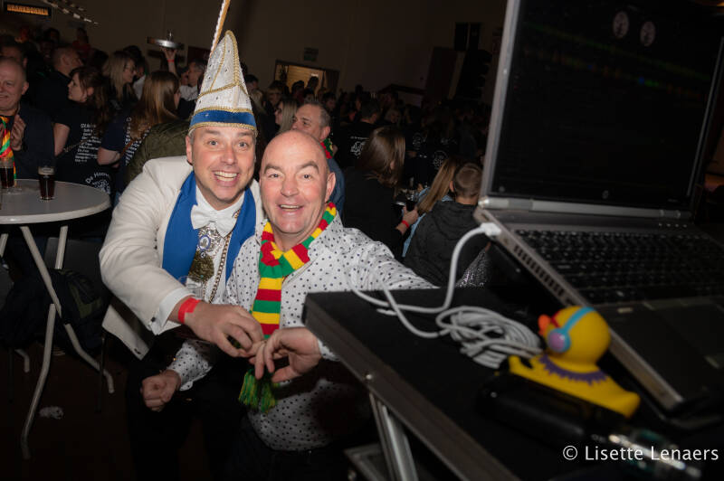 openingcarnaval11-11-21102van121.jpg