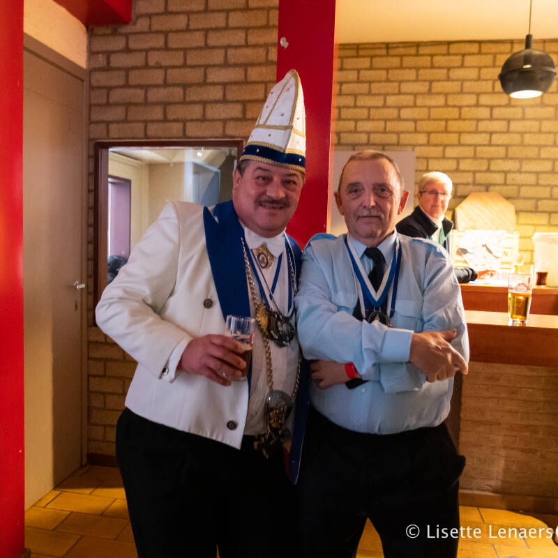 openingcarnaval11-11-21115van121.jpg