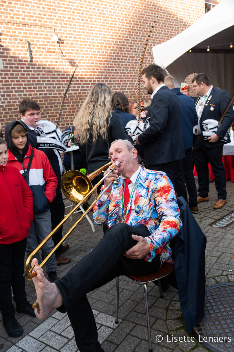openingcarnaval11-11-2118van121.jpg