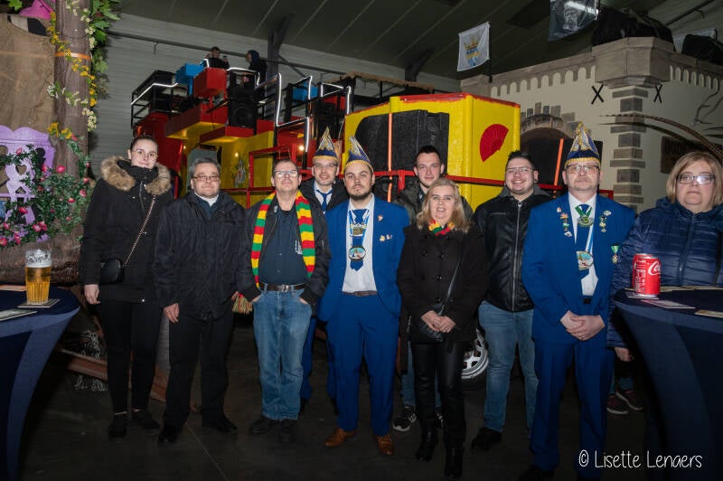 zegeningcarnavalwagens2023tongeren16van83-1.jpg