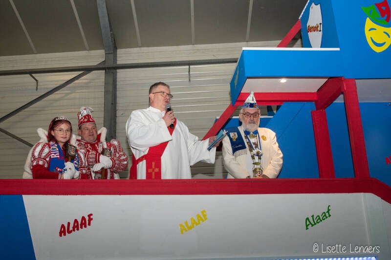 zegeningcarnavalwagens2023tongeren36van83-1.jpg