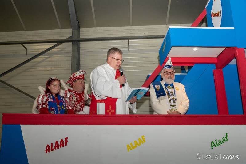 zegeningcarnavalwagens2023tongeren42van83-1.jpg
