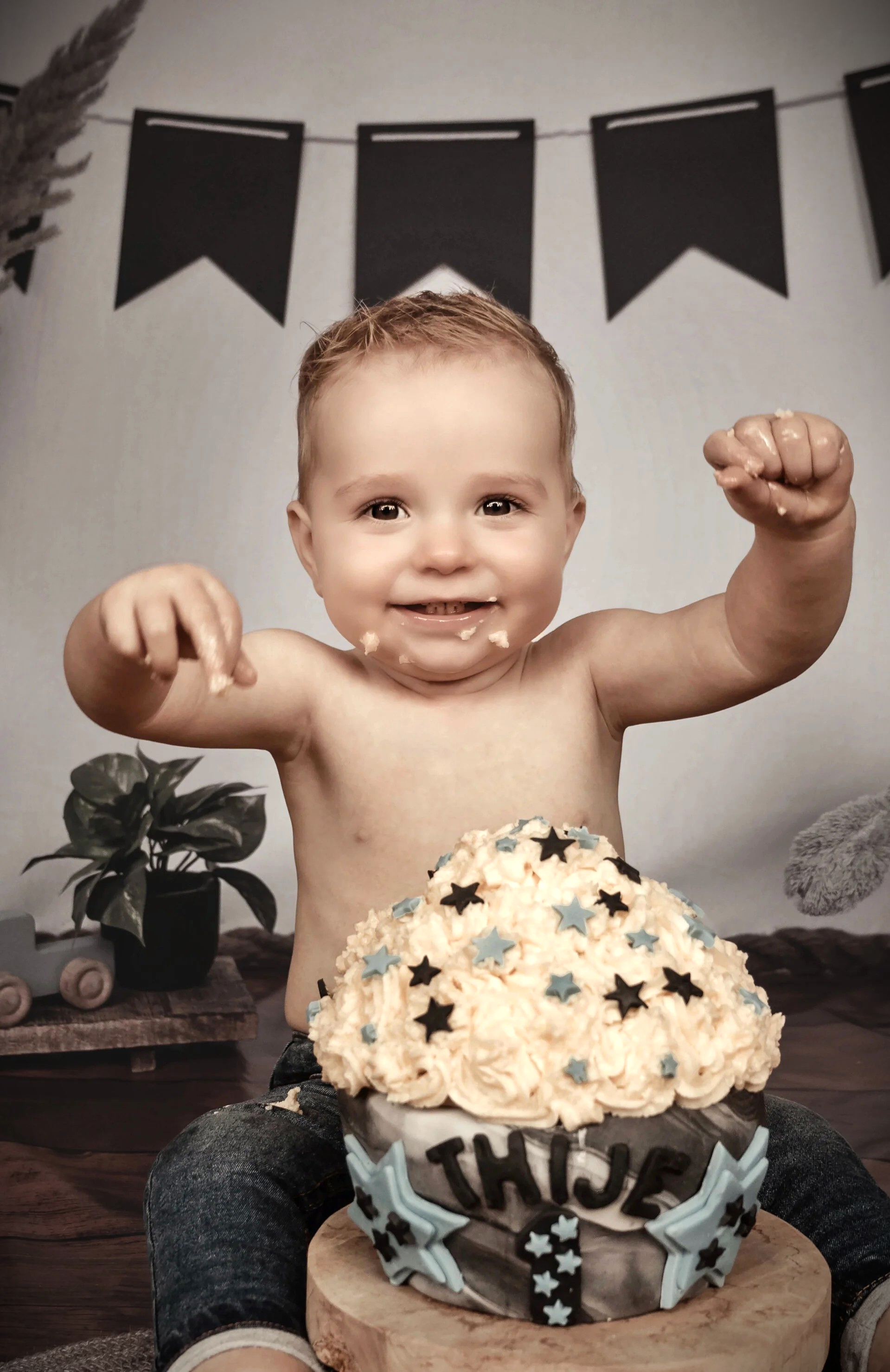 cakesmash, kinderfotograaf wierden, wierden, marisfotografie