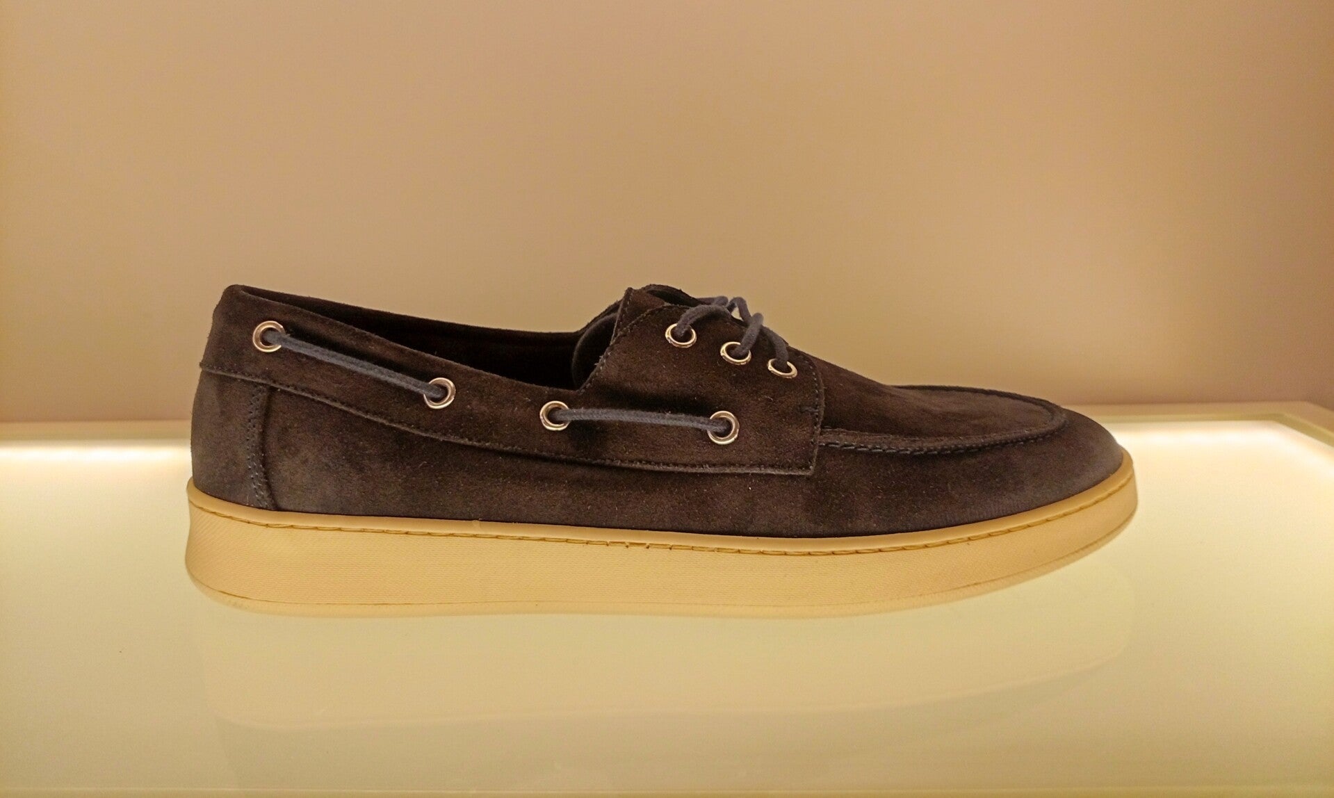 Modello Barca Frau Blu