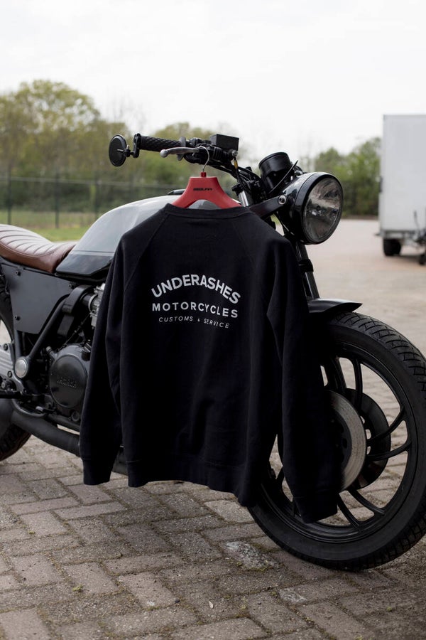 Underashes Sweater Black & White