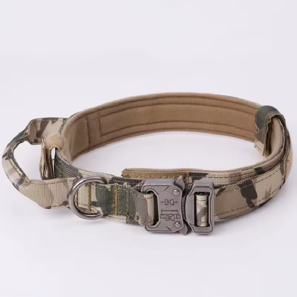 Collier camouflage militaire tactique pour chien avec poignée – Nylon renforcé, boucle métal, confort rembourré