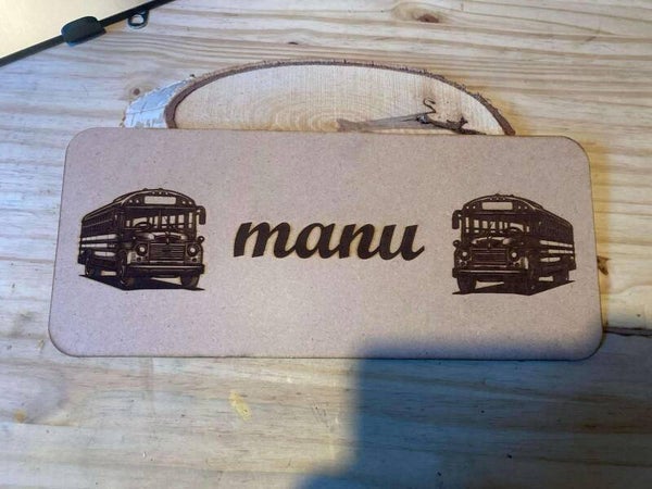 plaque de camion en bois