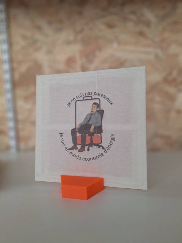 Motif "Je ne suis pas paresseux, je suis en monde économie d'énergie"