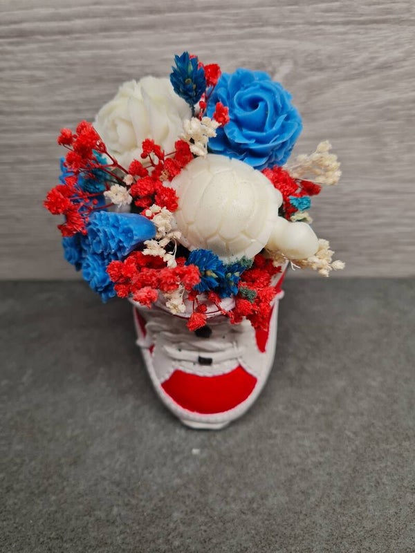 Blumengesteck „Fresh Kick“ – Blumen trifft Kreativität