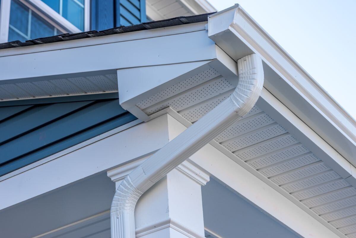 gutter-installation-edison-nj-standard-na8hmp.jpg