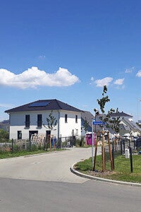 Saubere Strasse am Gruscheweg