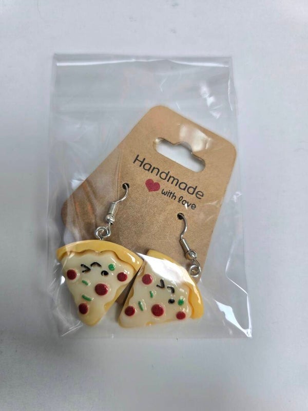 Funny earrings pizza