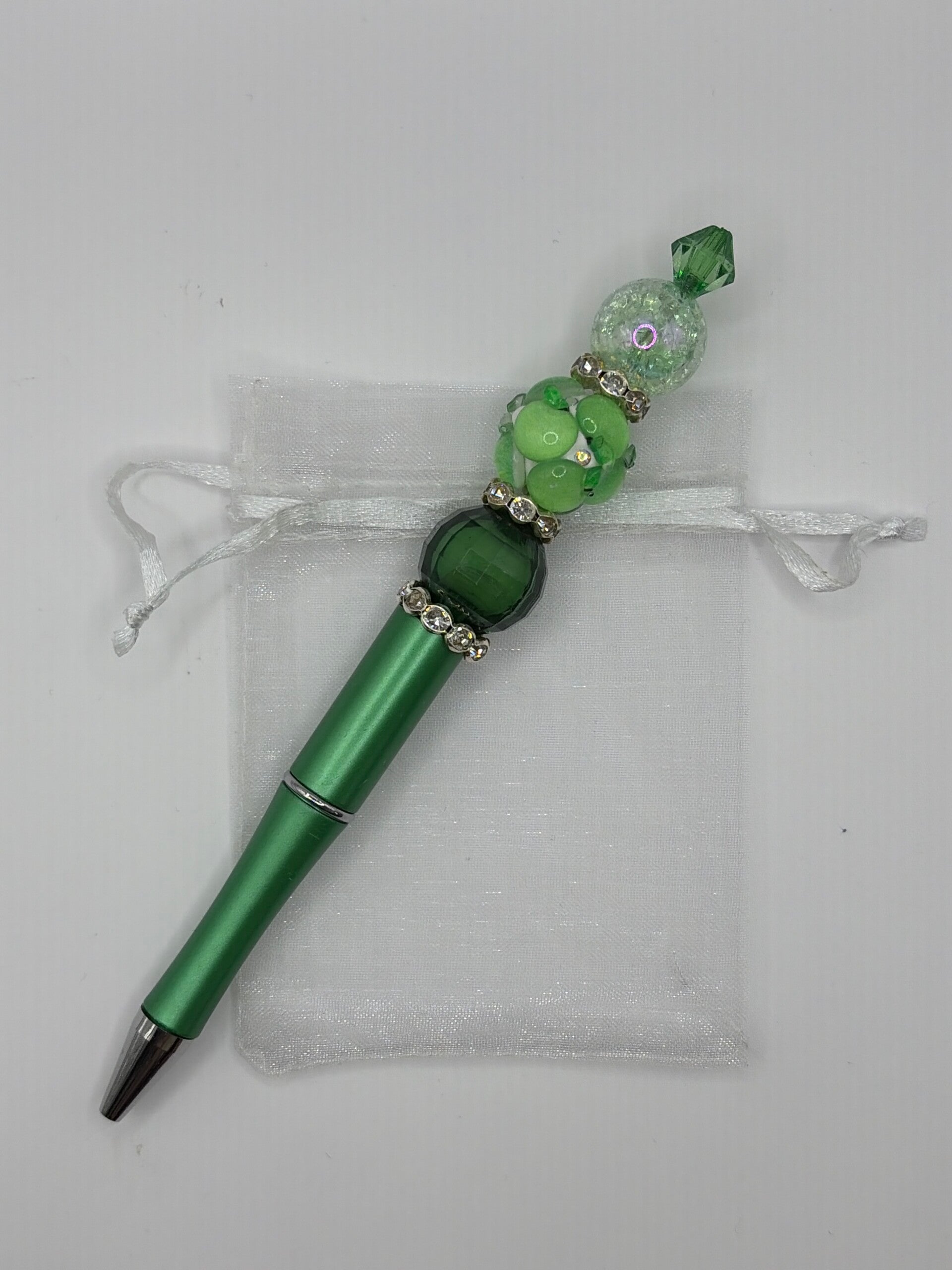 Pen mat groen met appel kraal