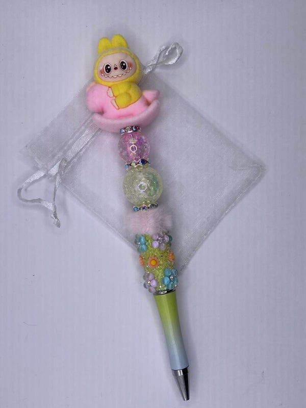 Pen grote Labubu