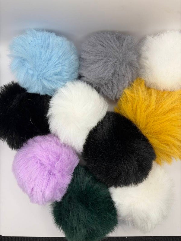 Pompoms voor aan sleutelhanger div kleuren