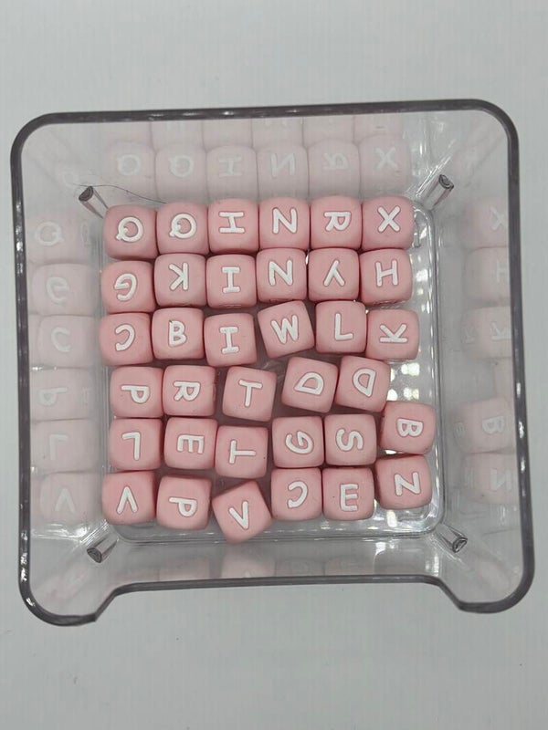 Letterkralen roze met wit, zakje ca 35 stuks