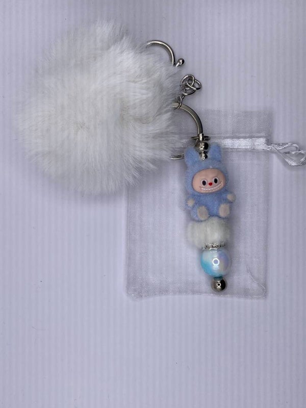 Tashanger / sleutelhanger Labubu blauw met pompom