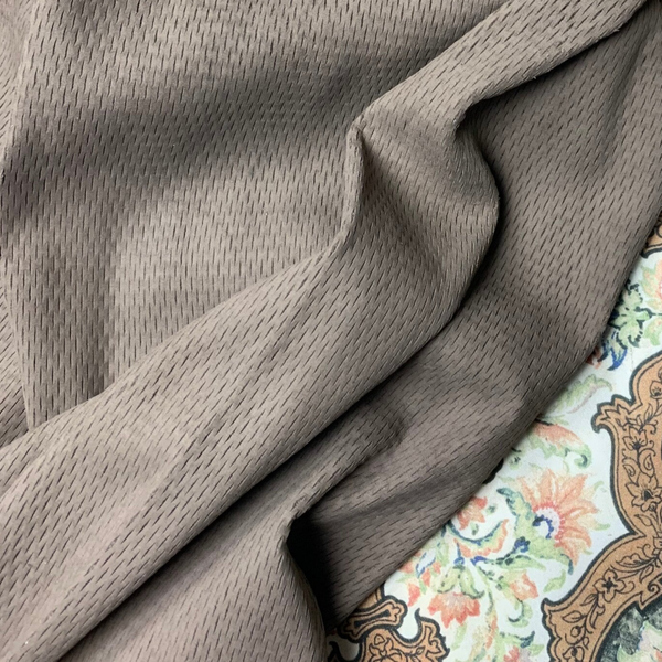 Taupe gaatjes patroon1: 105x70-90