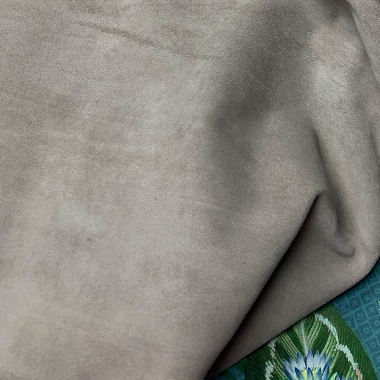 Suede taupe 2: 100x50-60