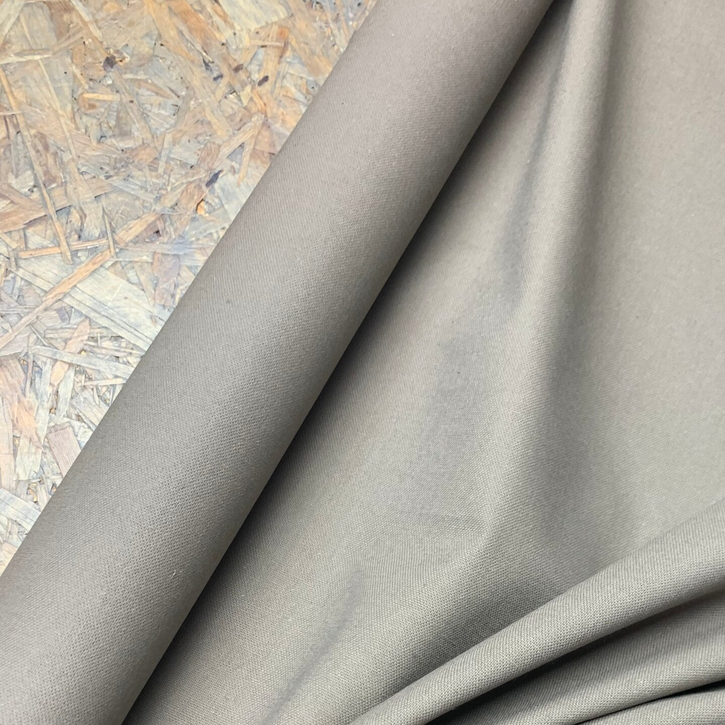 Voering: Donker beige: 125x75/80x70