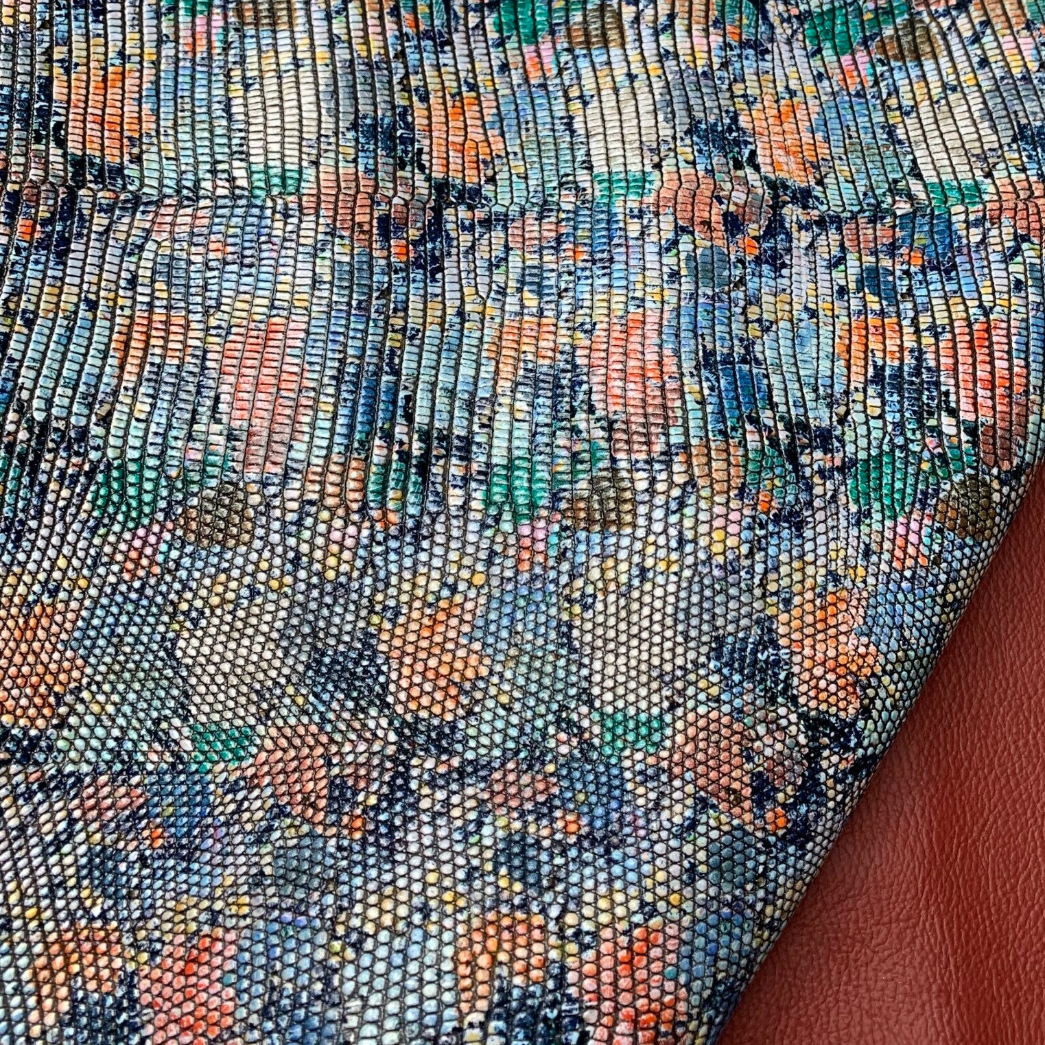 - Fantasie gekleurd 2: 90x60-70