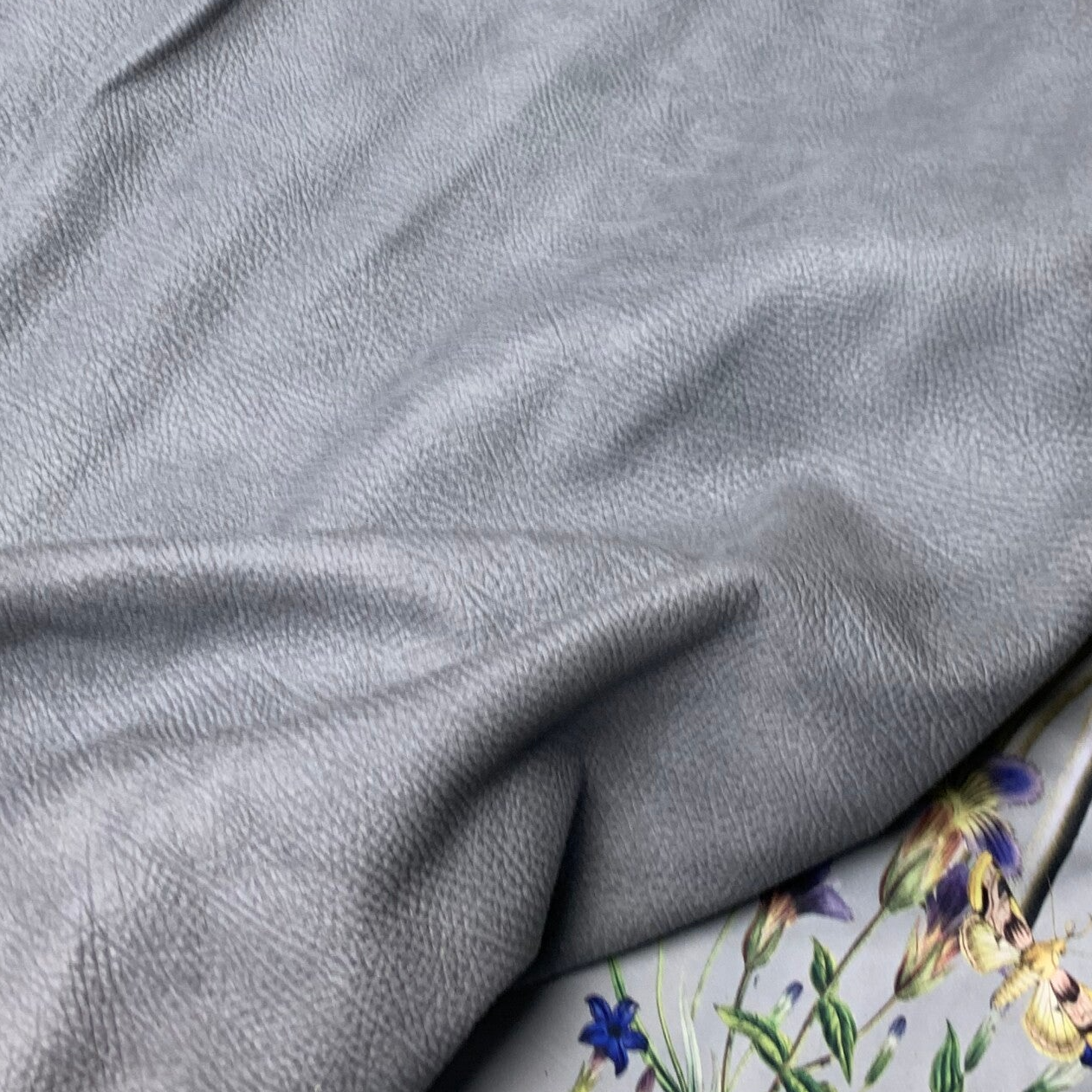 *Grijsblauw 1: 90x65-85