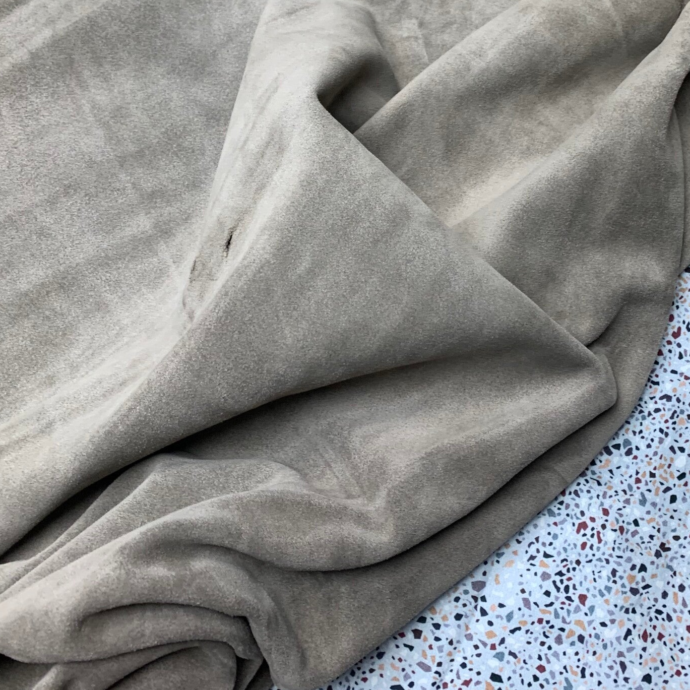 Suede taupe 01: 70-80x65-85