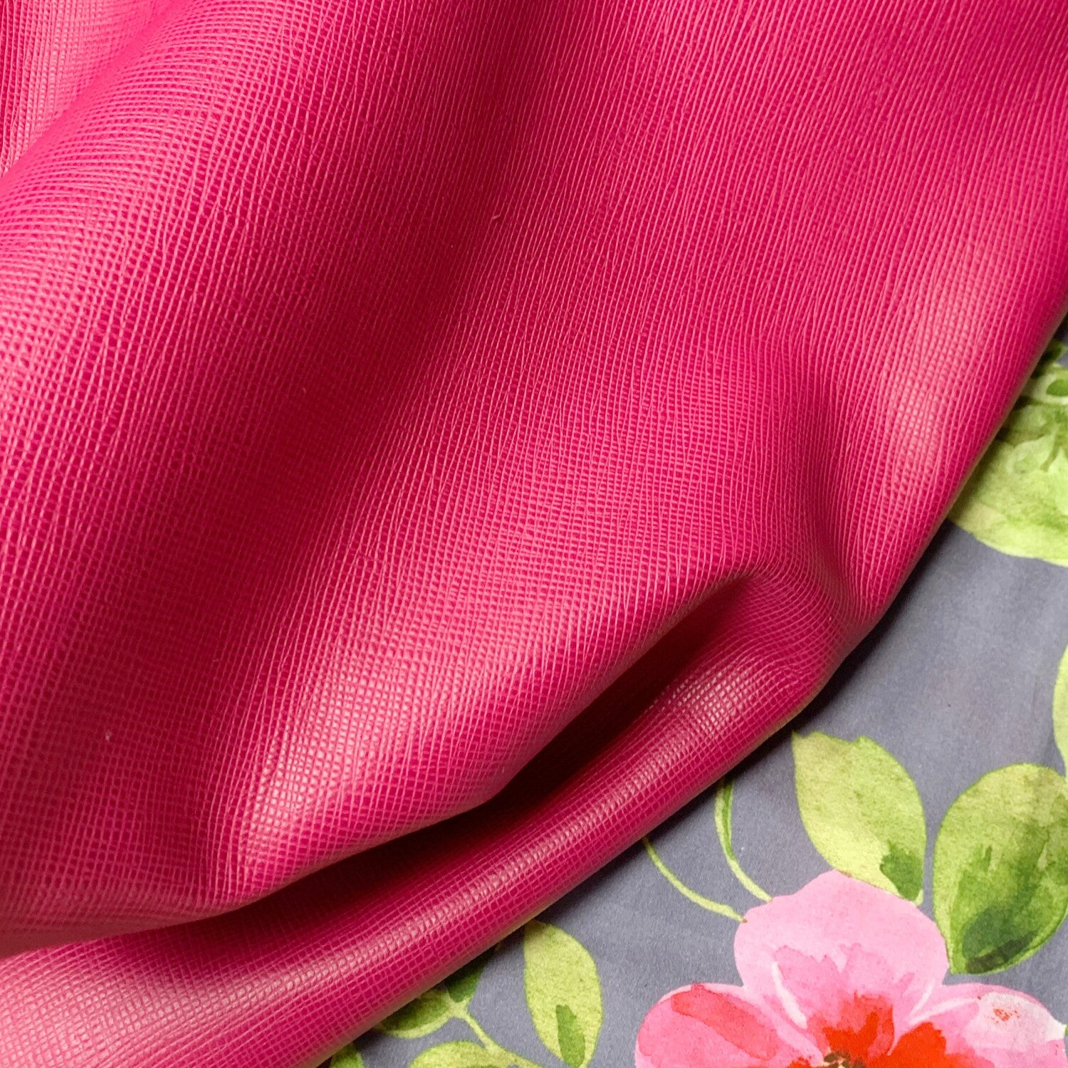 x Fuchsia vierkantjes: 60-115x55-90