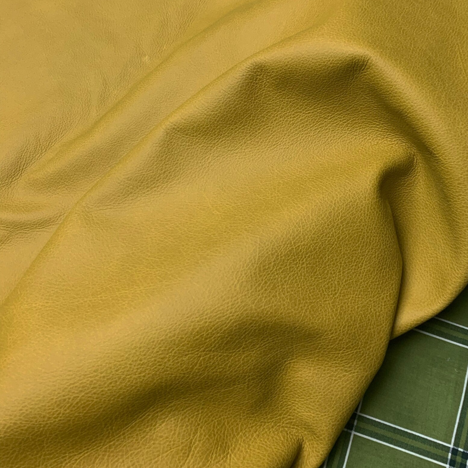 Gemeleerd mosterdgeel 1: 75-100x40-60