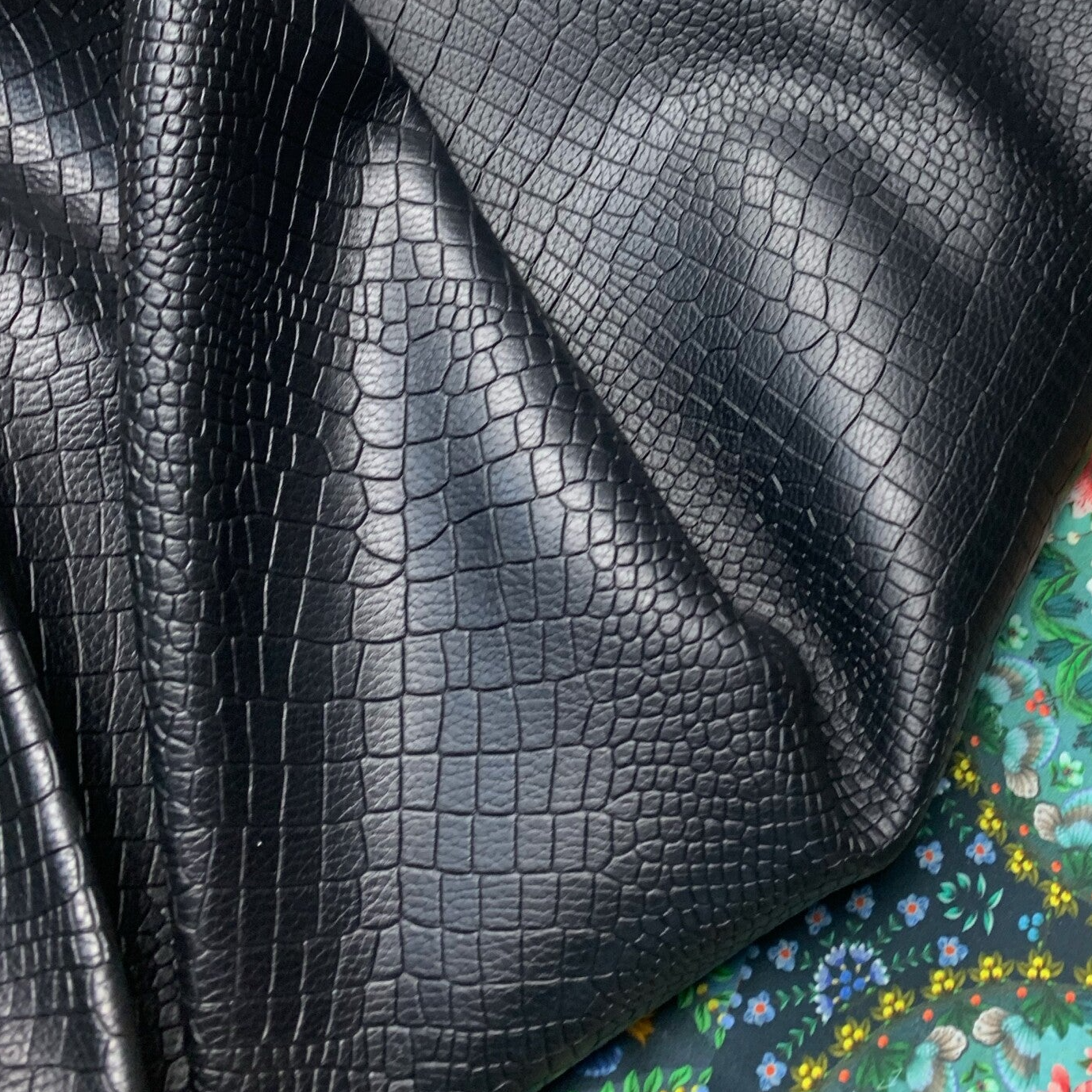 2x Zwart bewerkt reptiel 4: 90x35