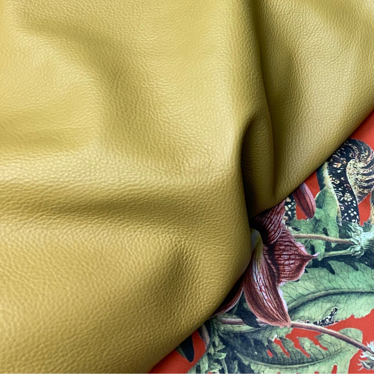 Licht mosterdgeel 3: 55-90x40-80