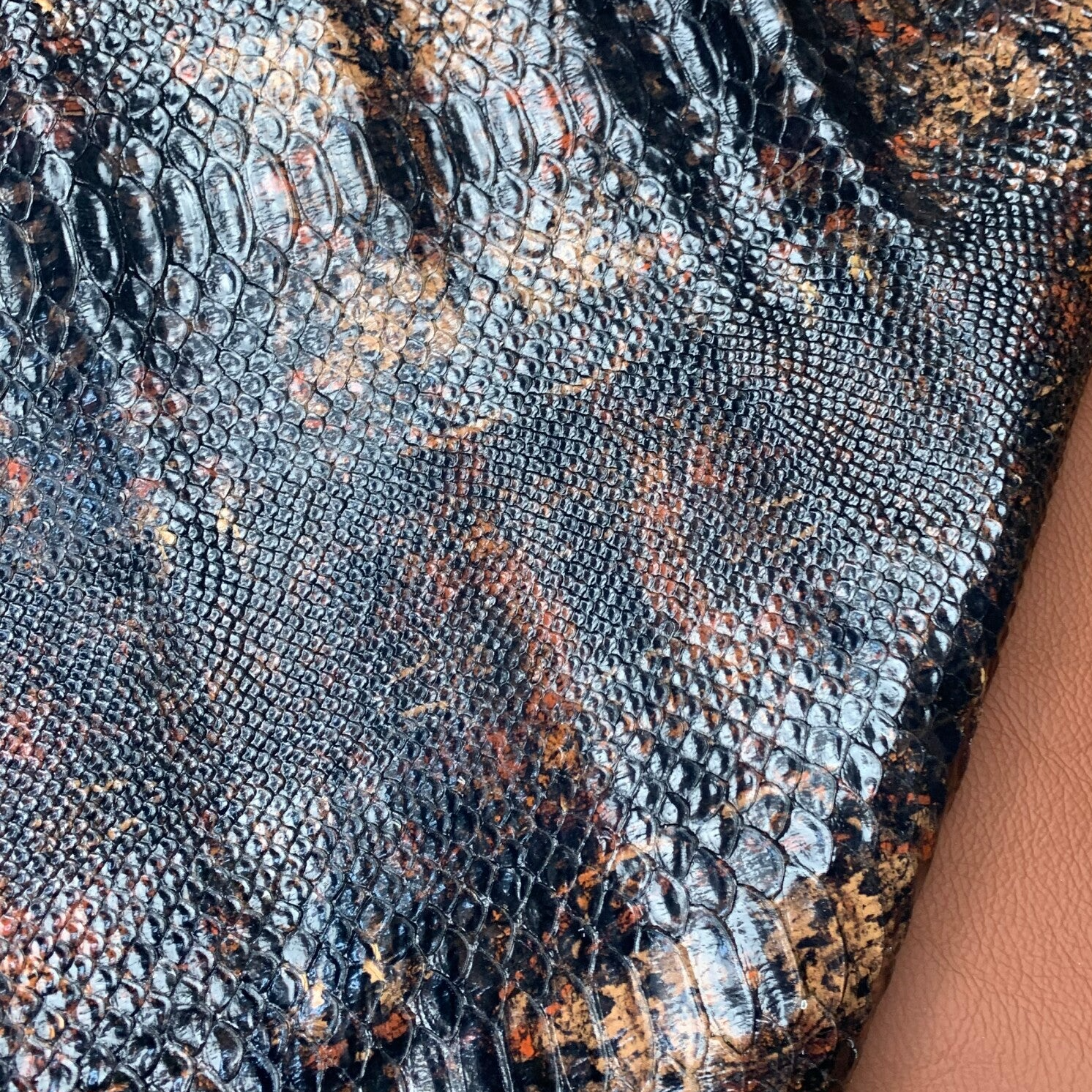 - Bruin oranje creme: 65-85x65-75