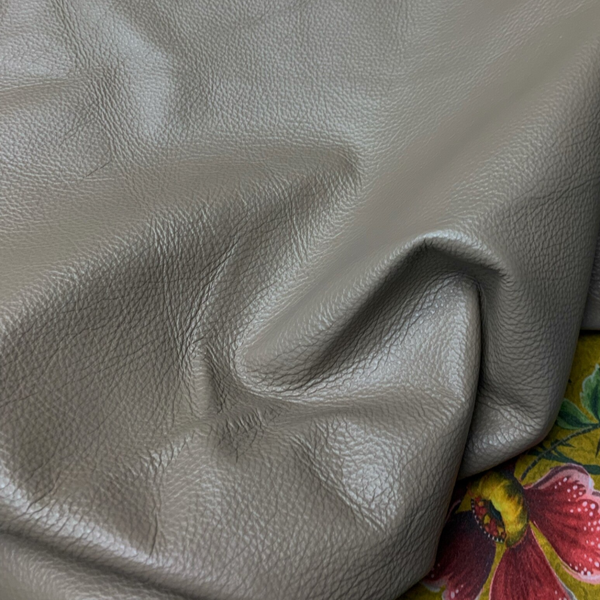 Taupe 3: 110-120x50-65