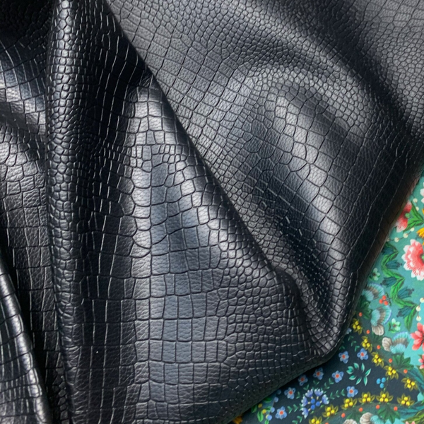 2x -Zwart bewerkt reptiel 1: 80-85x55