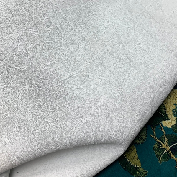 + Witte structuur 2: 85x50-60