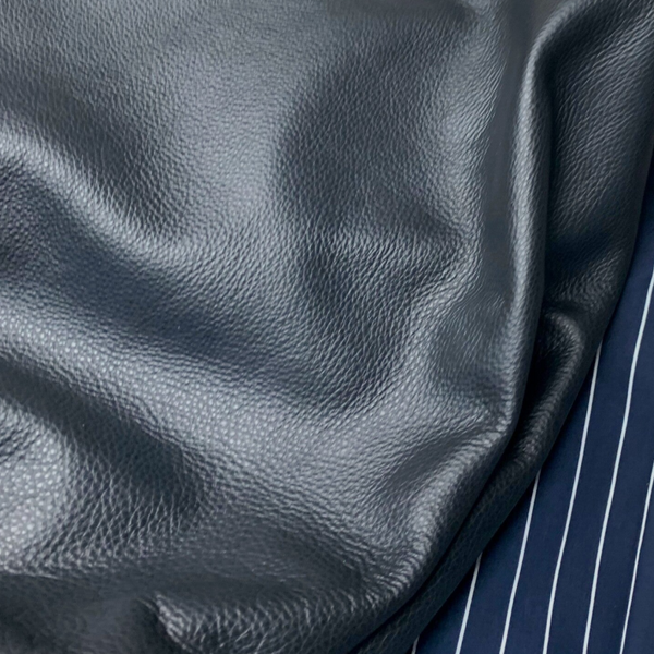 Pebbled zwart 4: 85-95x60-70