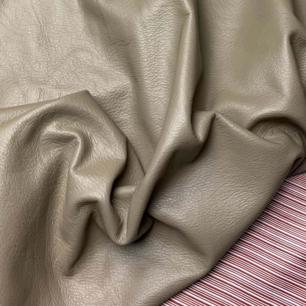 Beige 2: 90x50-60