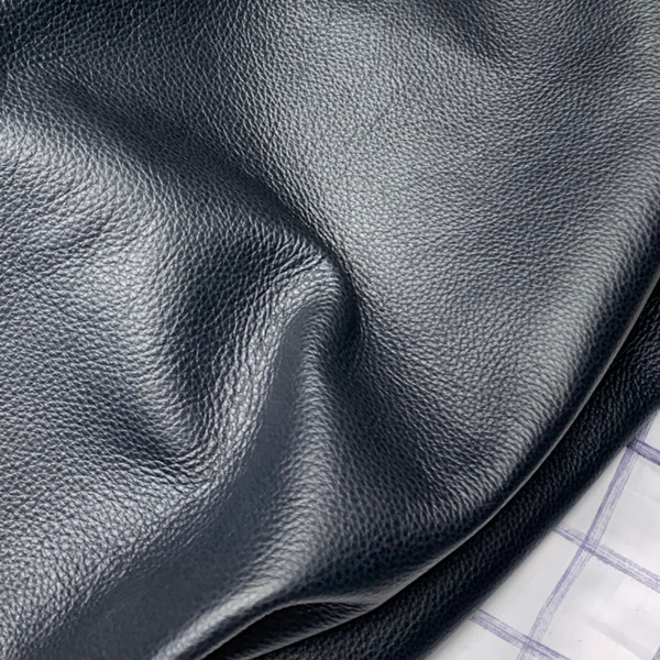 Pebble zwart 03: 85-100x45-70