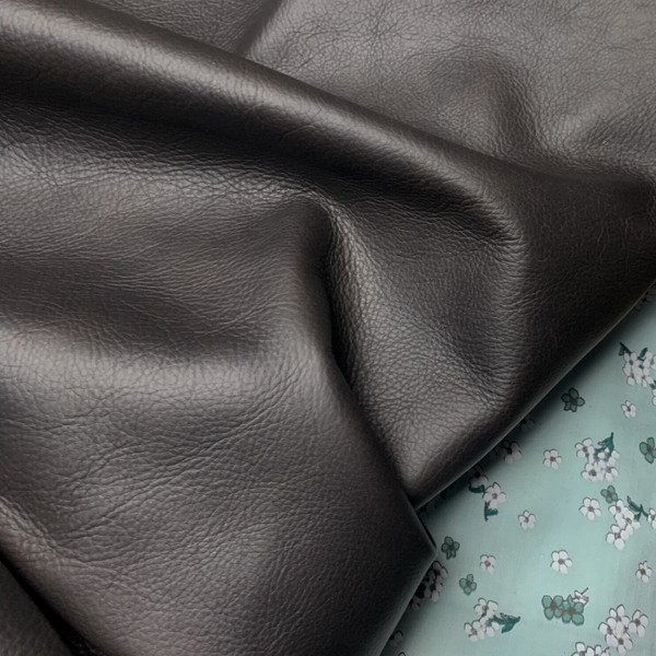 Intens donkerbruin 3: 95x75-80