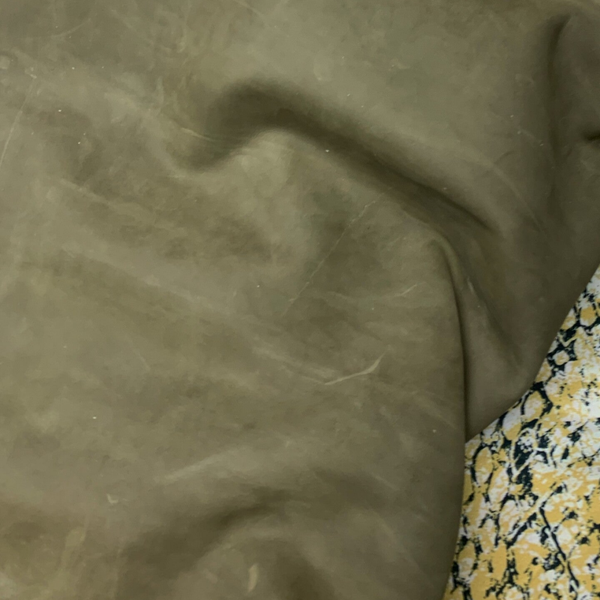 Suede vintage olijfgroen: 80x45-65